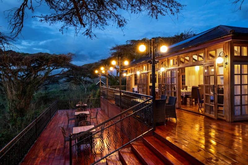 Elephant Spring Lodge deck at night